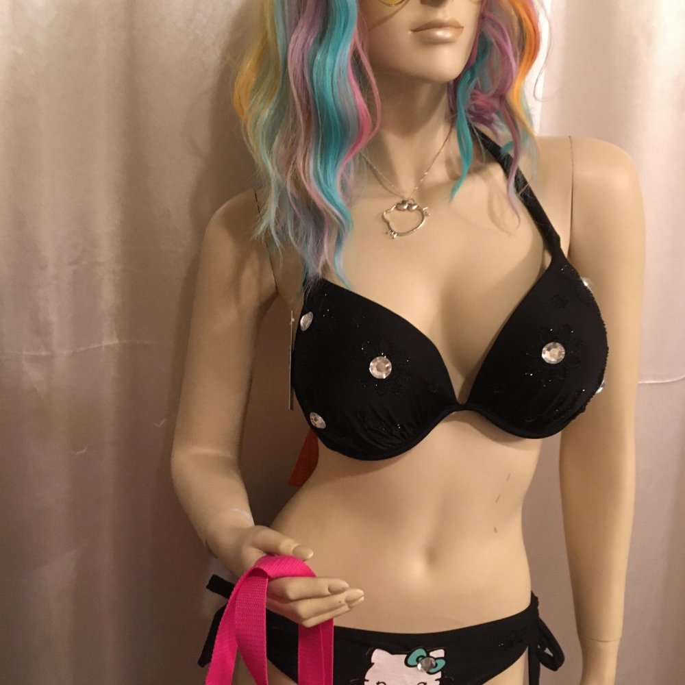 GORGEOUS peek a boo custom hello kitty bikini and matching pendent set! - Picture 3 of 17